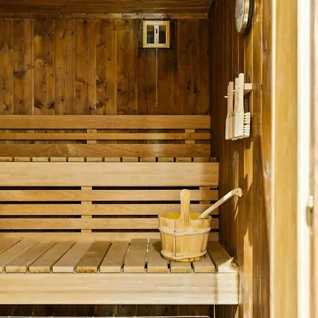 70s Architectural With Views In